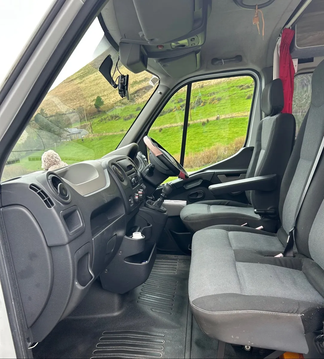 Renault Master Campervan - Image 3