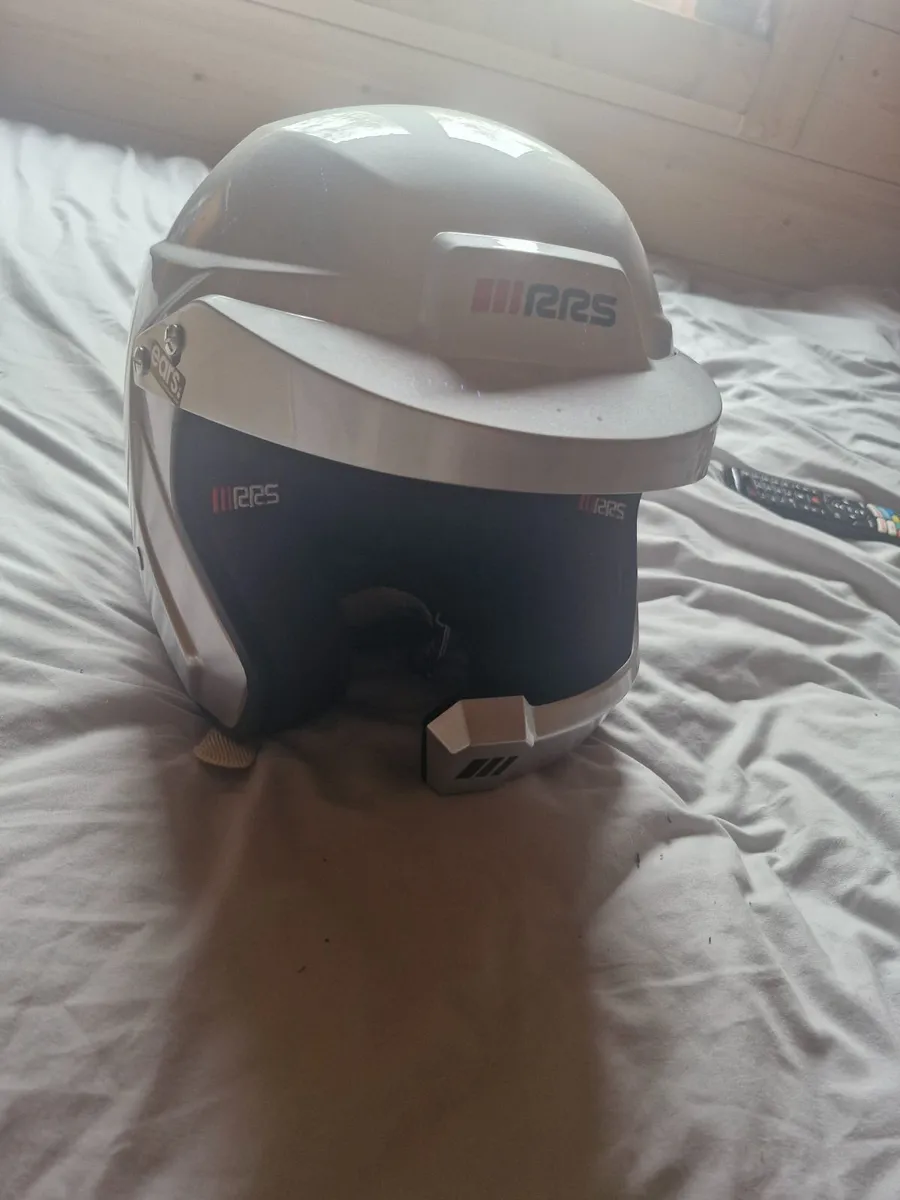 rally helmet - Image 2
