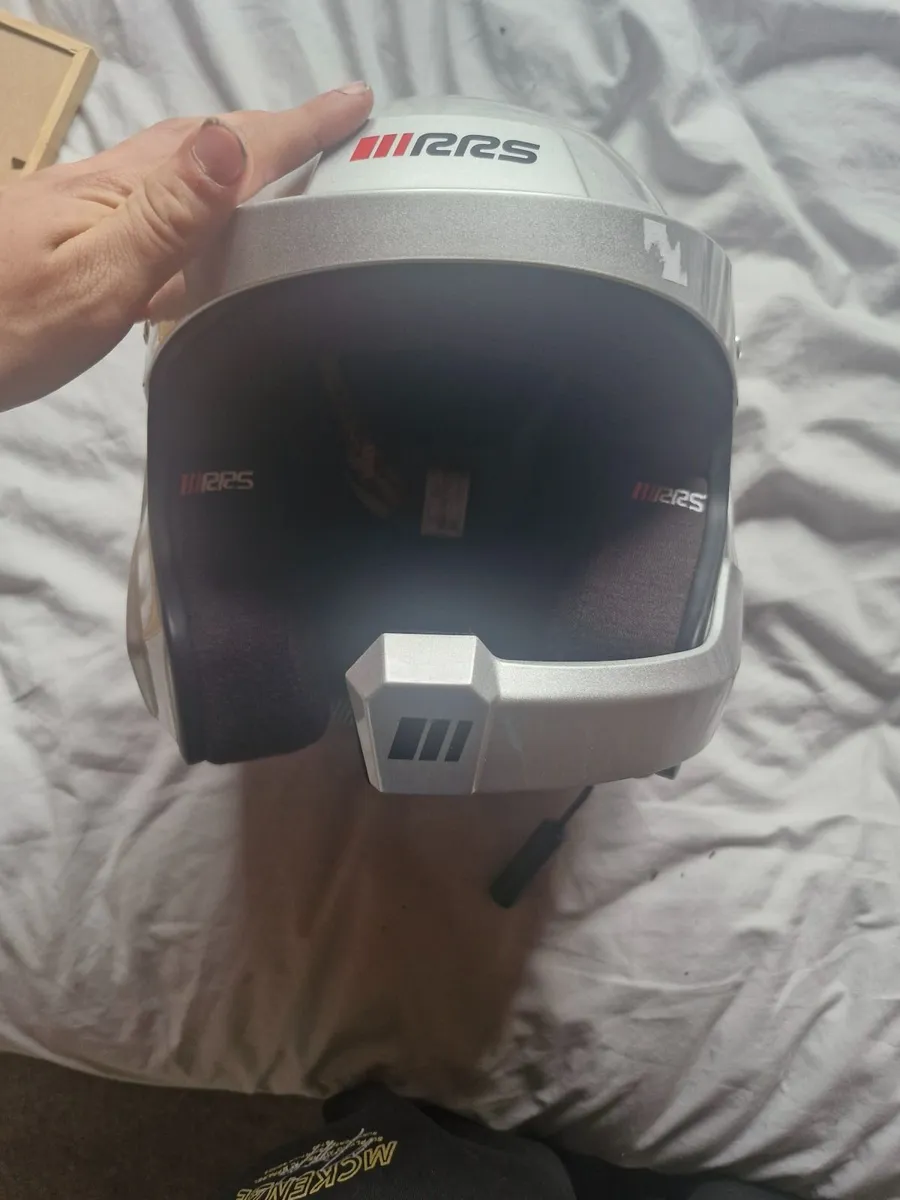 rally helmet - Image 1