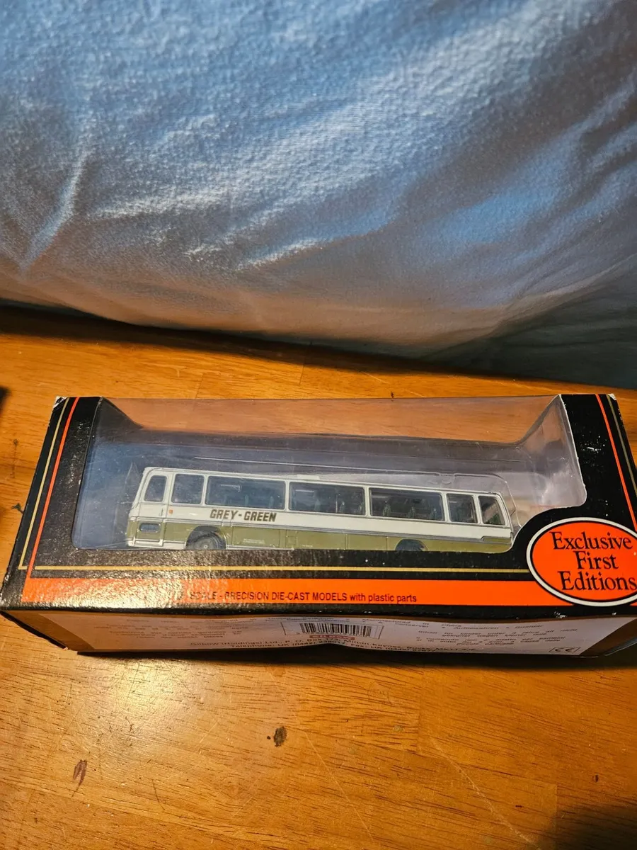 Corgi Bus - Image 2