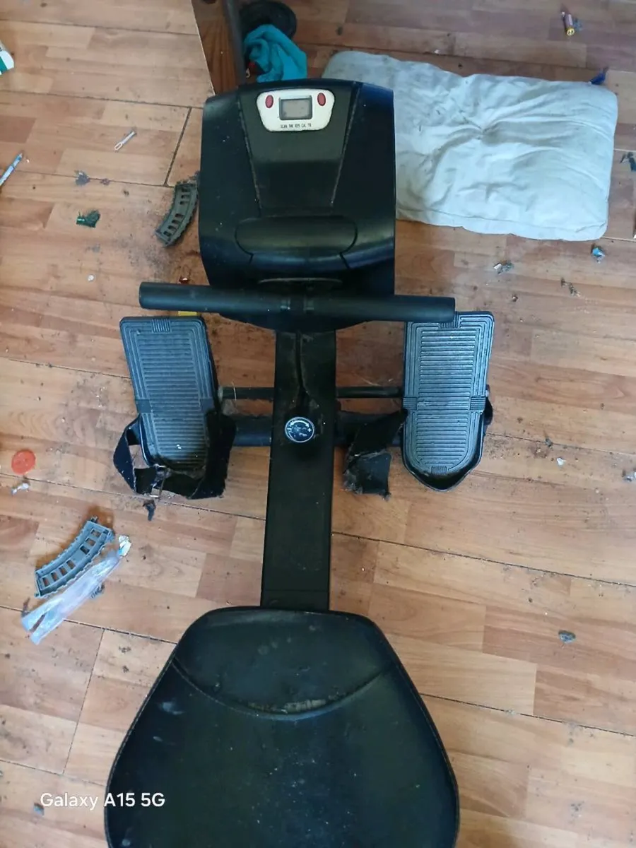 Rowing machine - Image 2