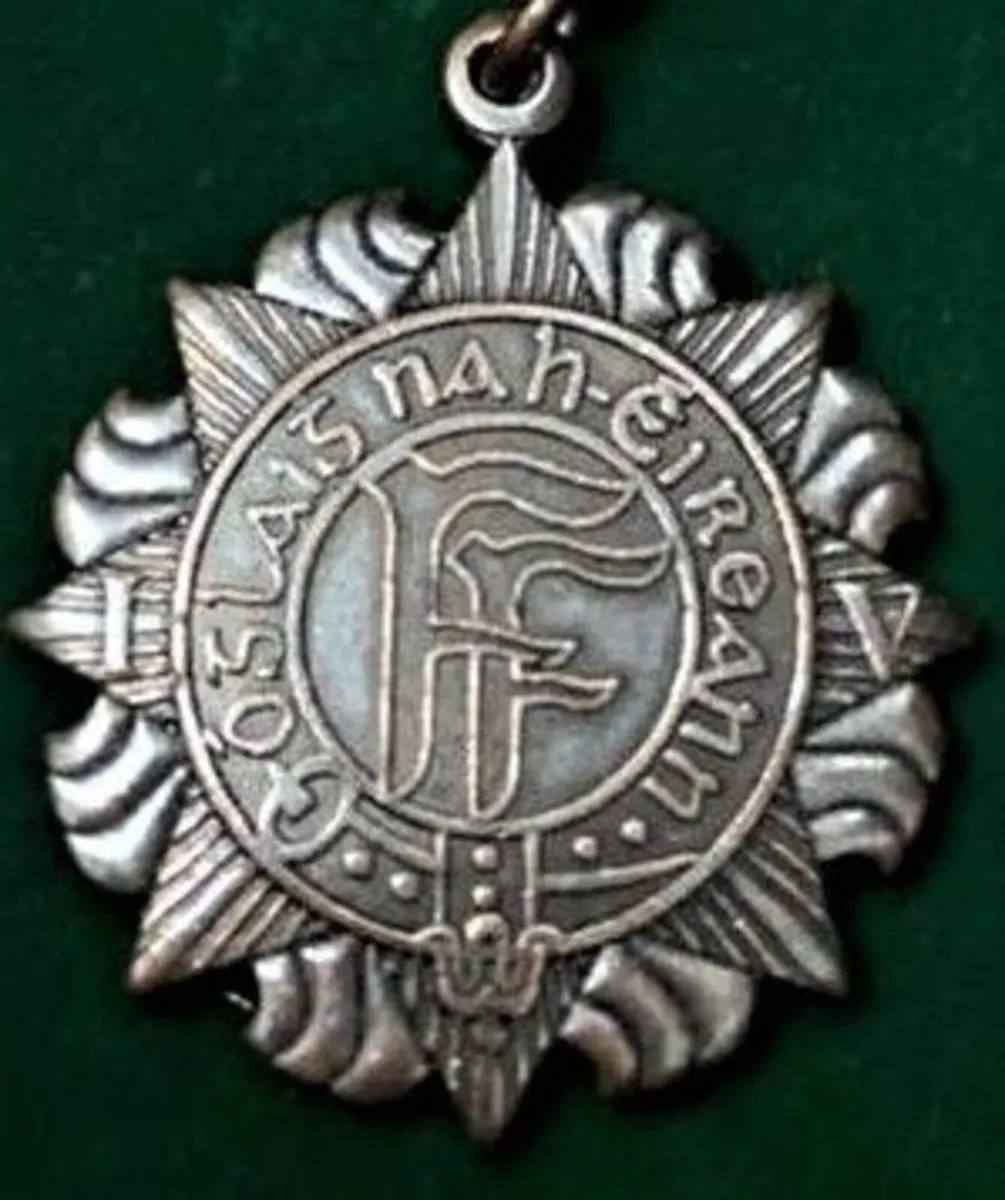 IRA commemortive  medal - Image 1