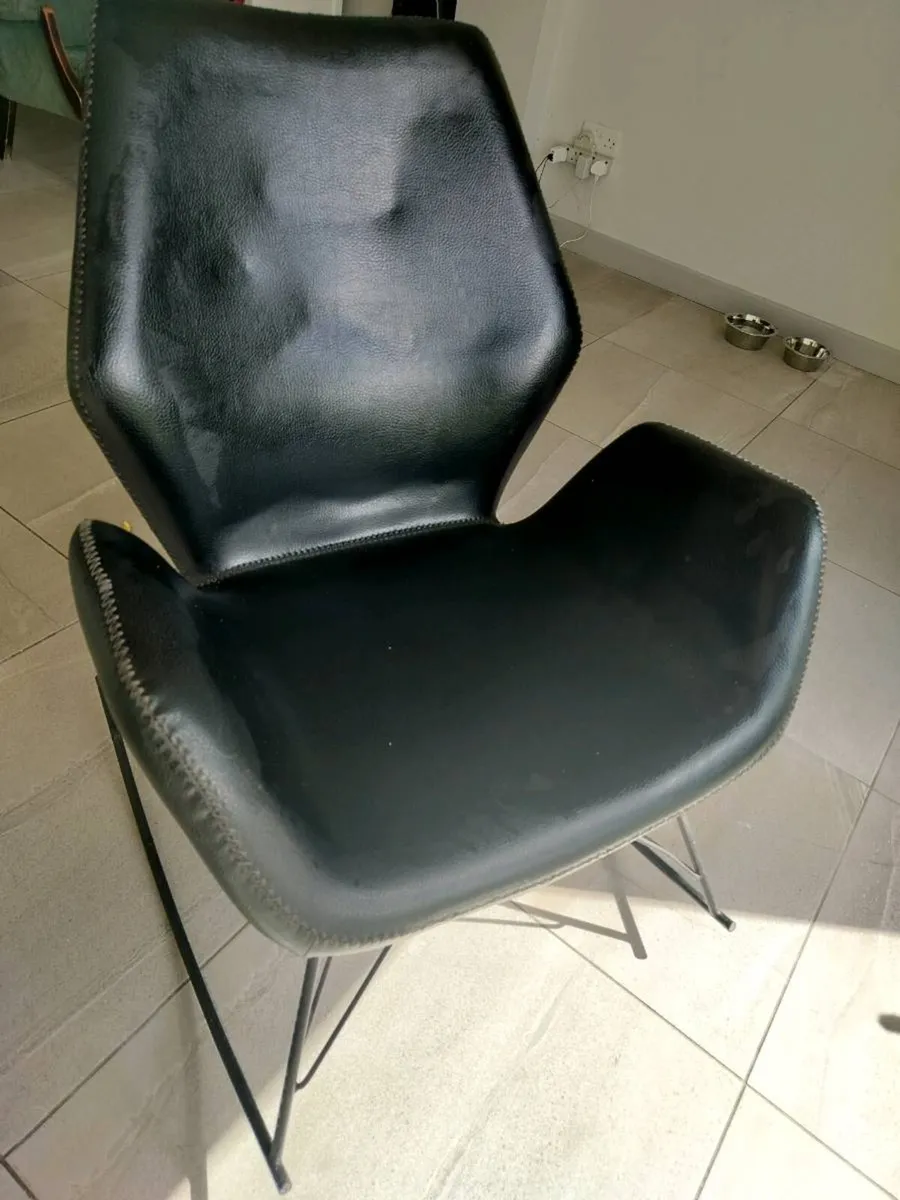 Rocking Chair - Image 1