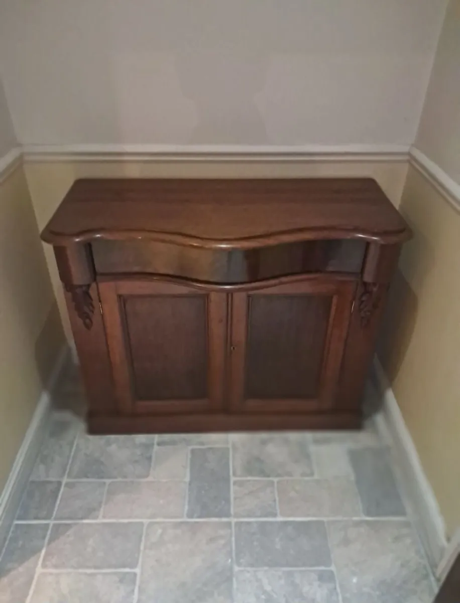 Cabinet - Image 3