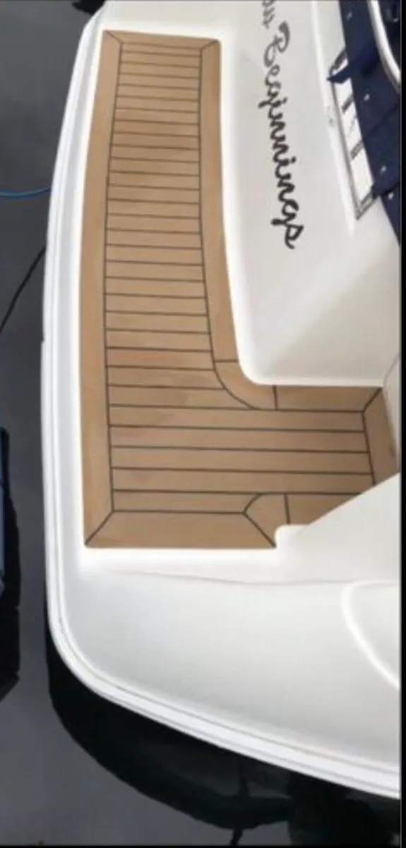 1997 Donzi 275 LXC – Performance Cruiser - Image 3