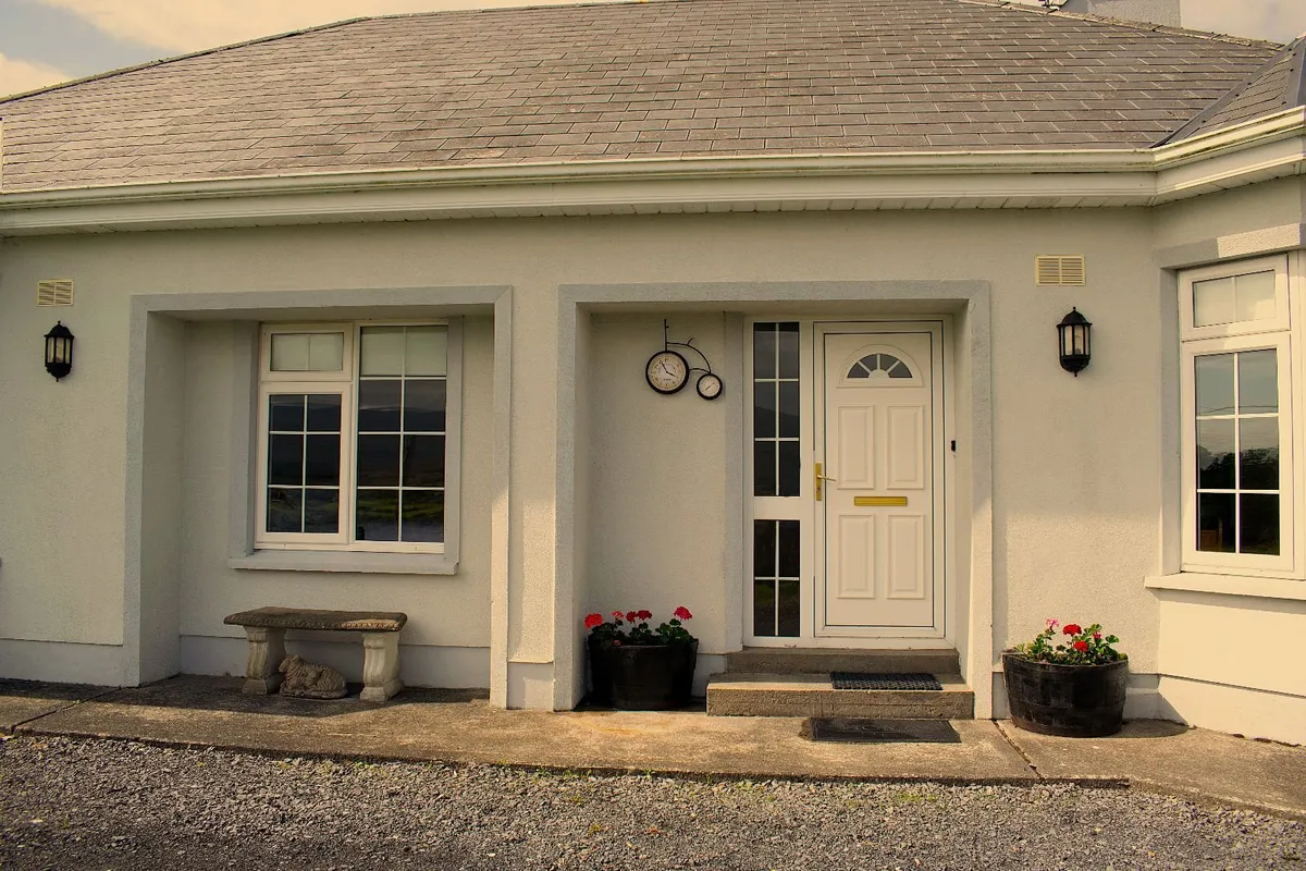 The Rose Cottage -  Holiday Home to Let - Image 2