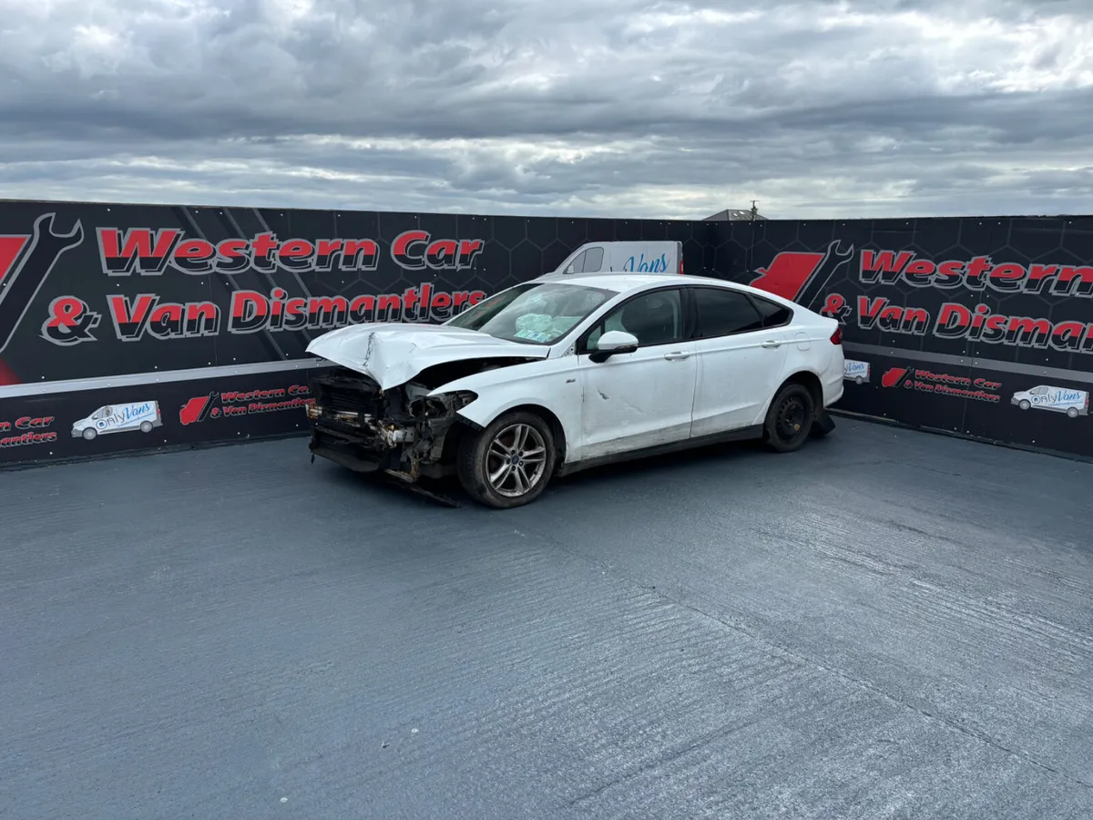 2012 Volkswagen Passat 1.6 tdi for dismantling