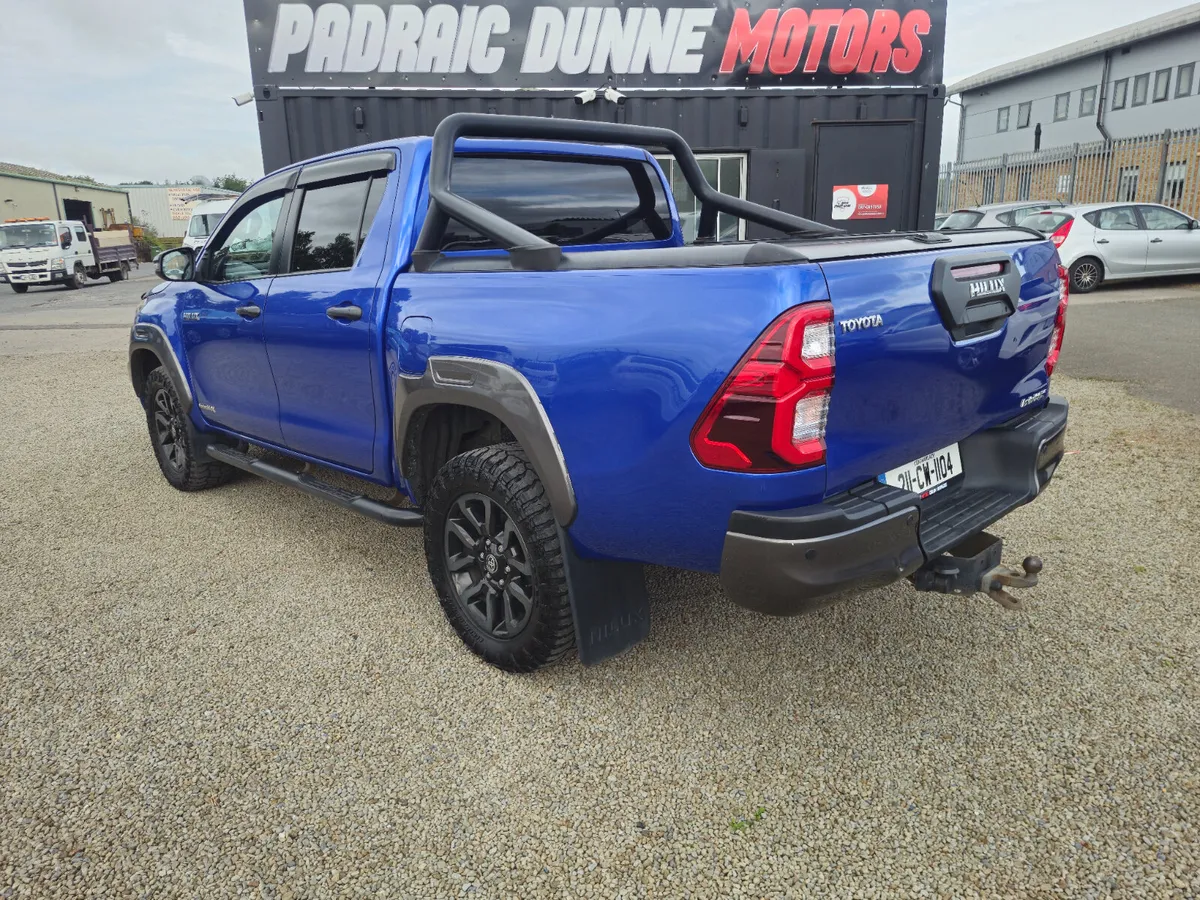 Toyota Hilux Invincible X 2.8 Auto - Image 4