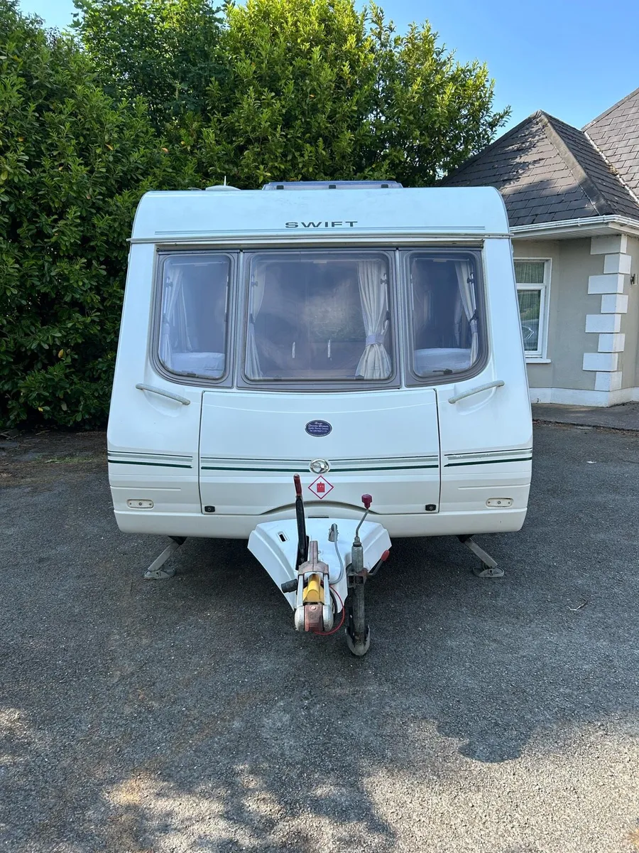 Swift Challenger 550 se Caravan - Image 3
