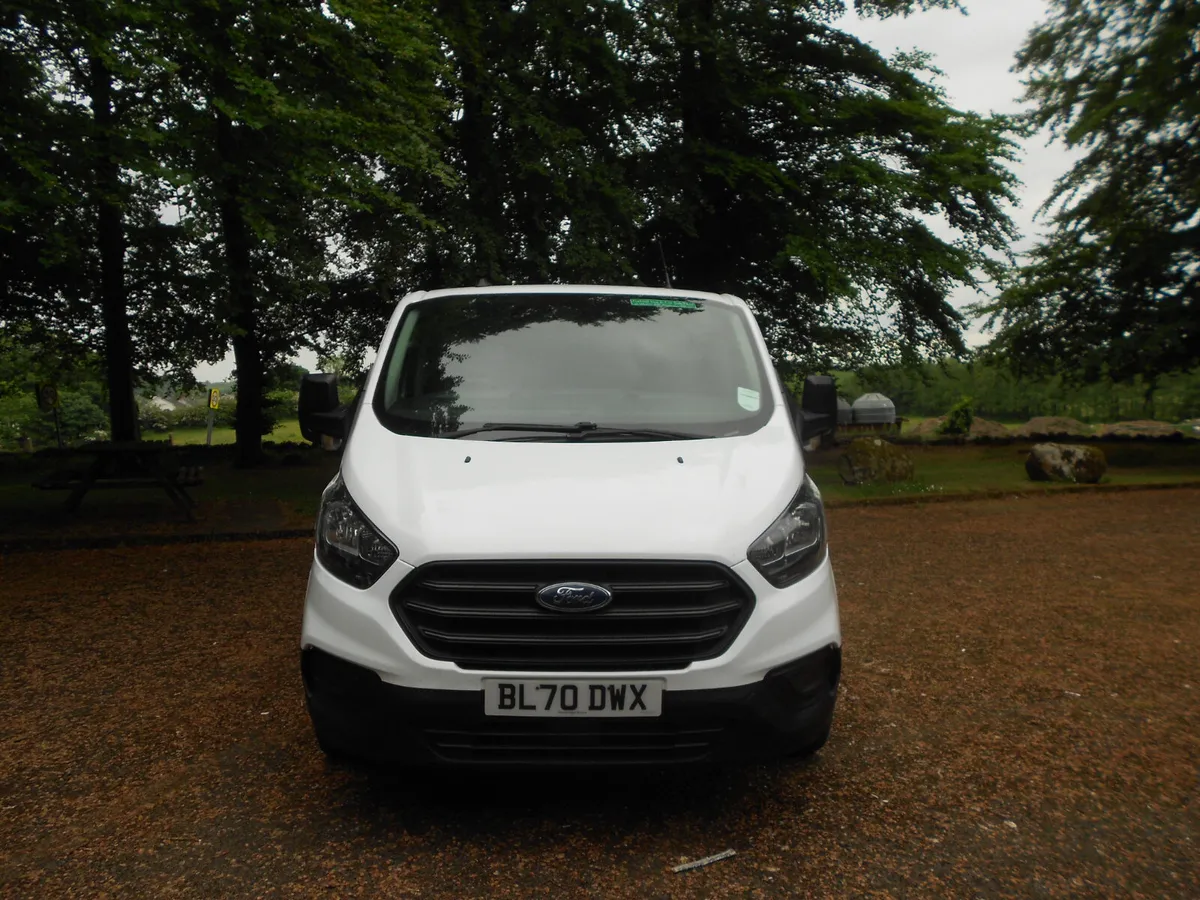 Ford Transit Custom 2021 - Image 2