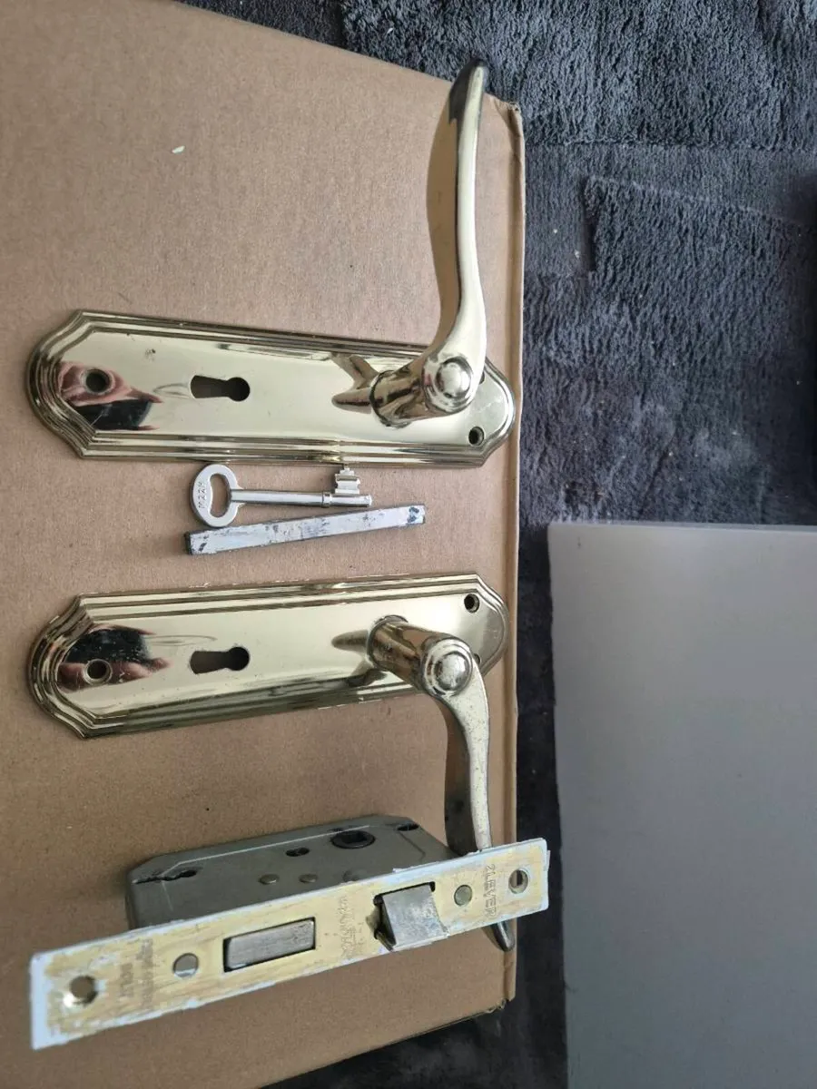 Door handles - Image 2