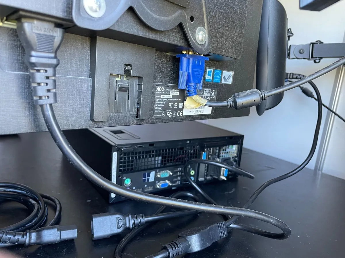 Computer & Screen power splitter Y type. - Image 3