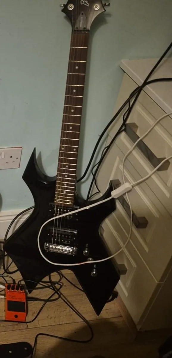 Guitar bc rich warlock