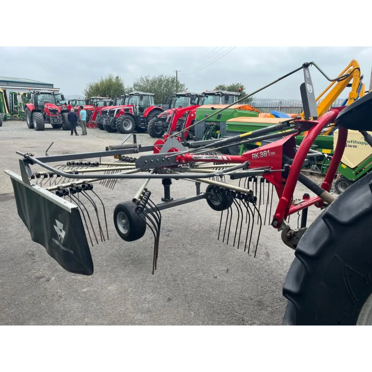 MF RK381 DN  Rake - Image 2