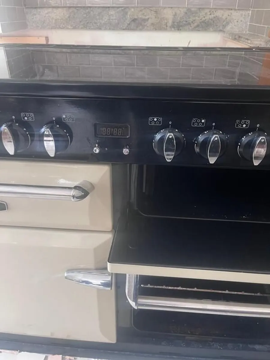 AGA Masterchef electric range cooker in cream with induction cooktop - Image 4