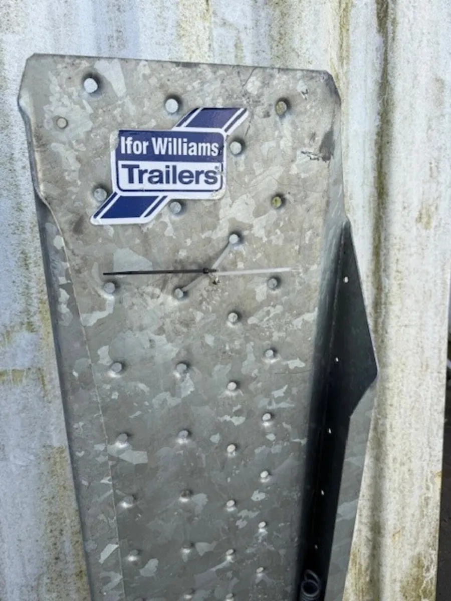 T0300 Trailer Ramp 6ft Wide x 58'' High x 15'' xxx - Image 2