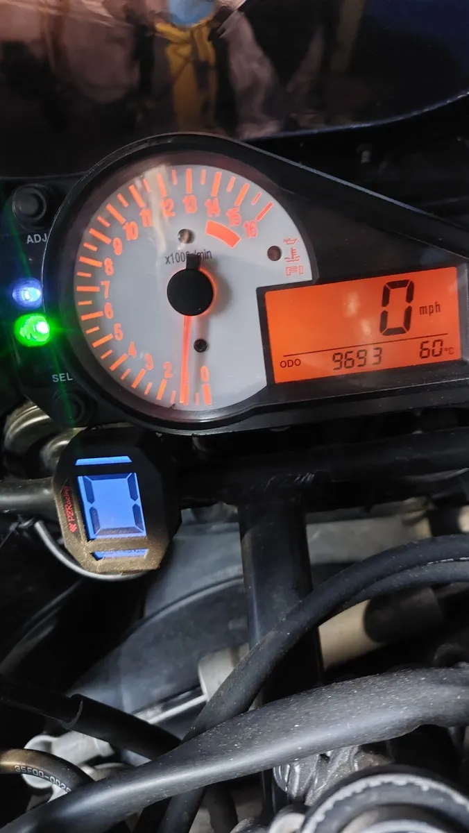 Suzuki gsxr 750 - Image 2