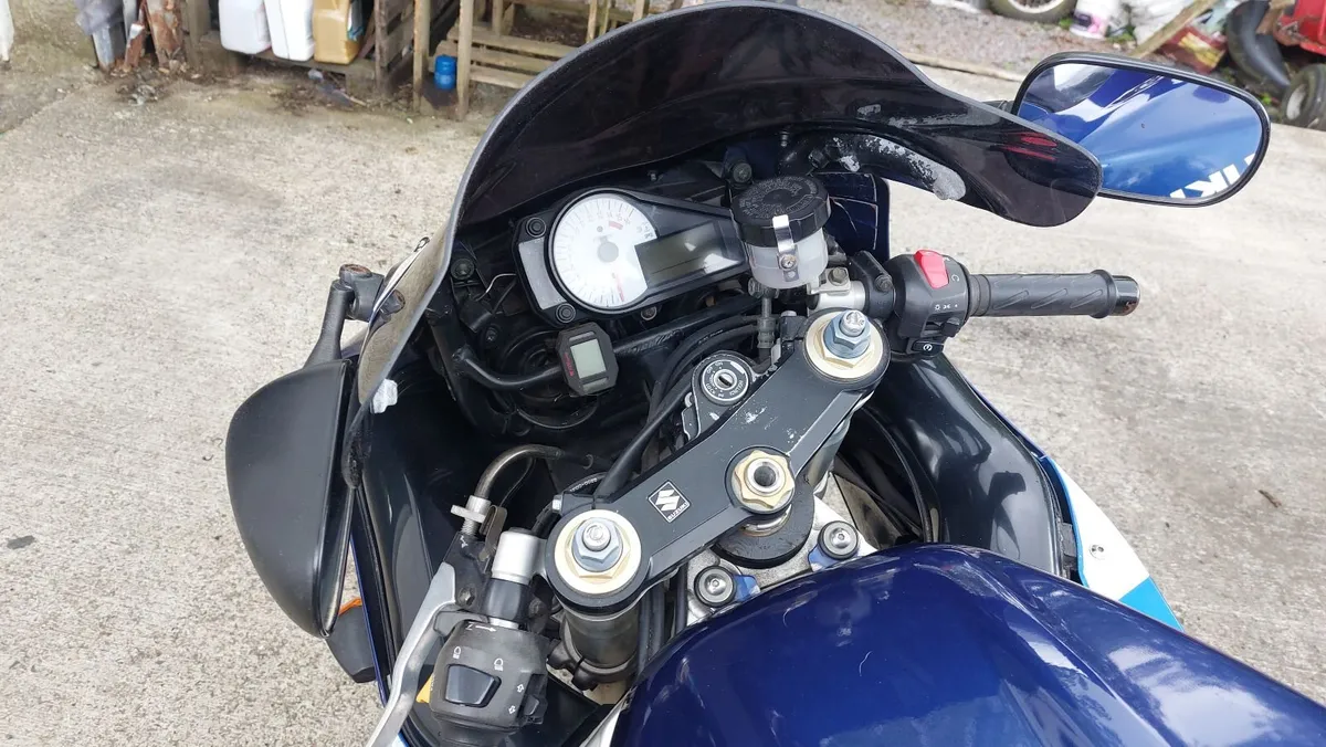 Suzuki gsxr 750 - Image 3