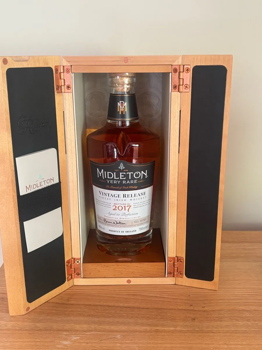 Midleton Very Rare 2017-Sealed Collectible Whiskey - Image 2