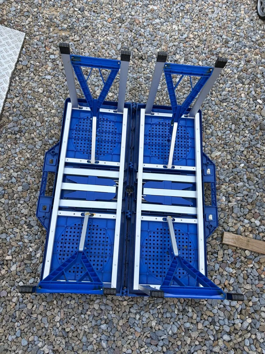Picnic bench - Image 3