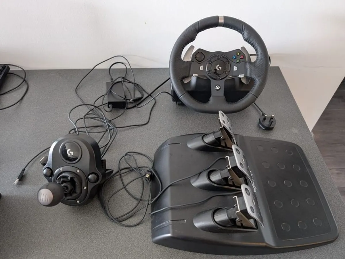 FOR SALE: Logitech G920 Racing Wheel + Pedals + Shifter (Xbox/PC) - Image 2