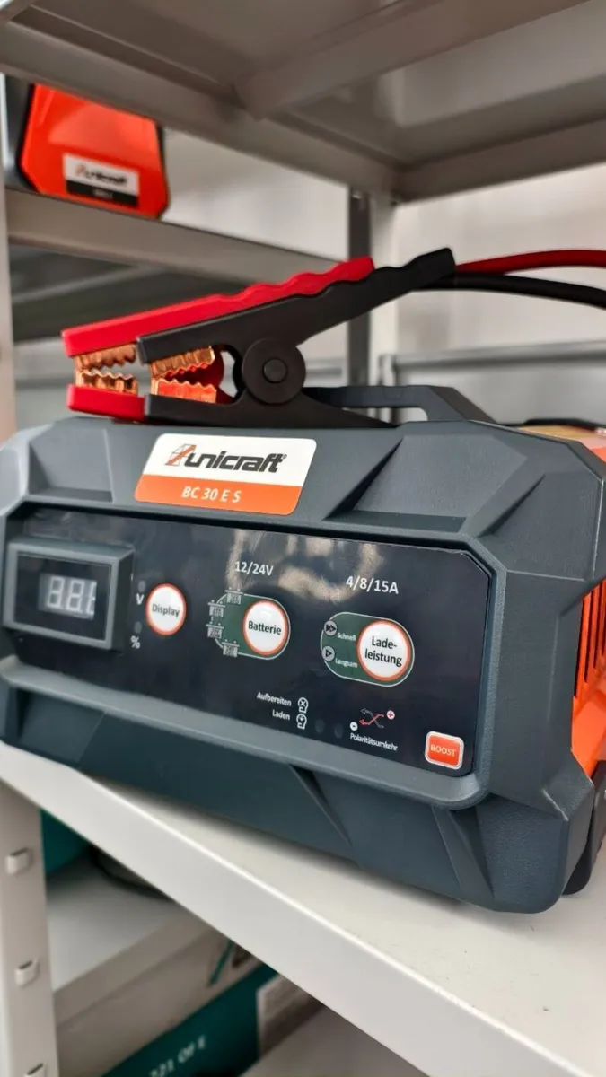 Battery charger/starter BC 30 E S - Image 1