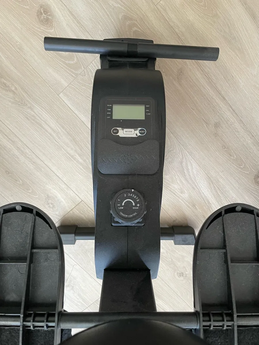 Rowing machine - Image 2