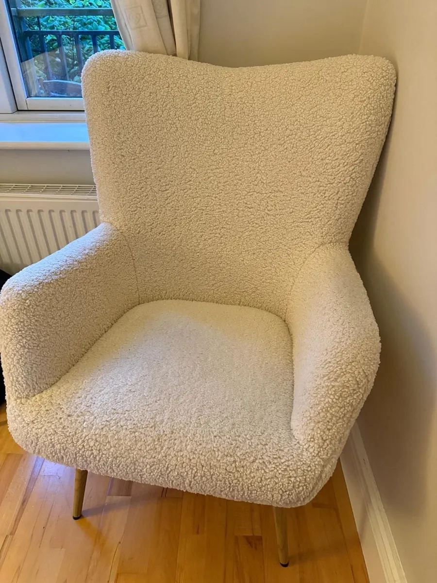 Armchair - Image 1
