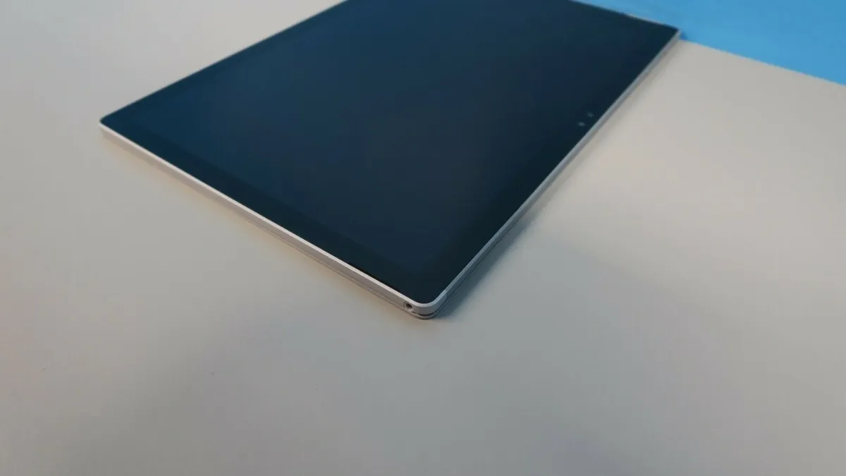 Microsoft Surface Book 2 Tablet 13.5" i5 8GB 256GB - Image 4