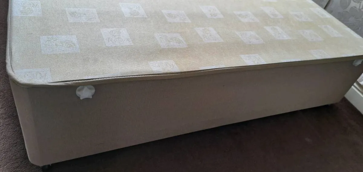 Divan double bed (4' 6") - Image 2