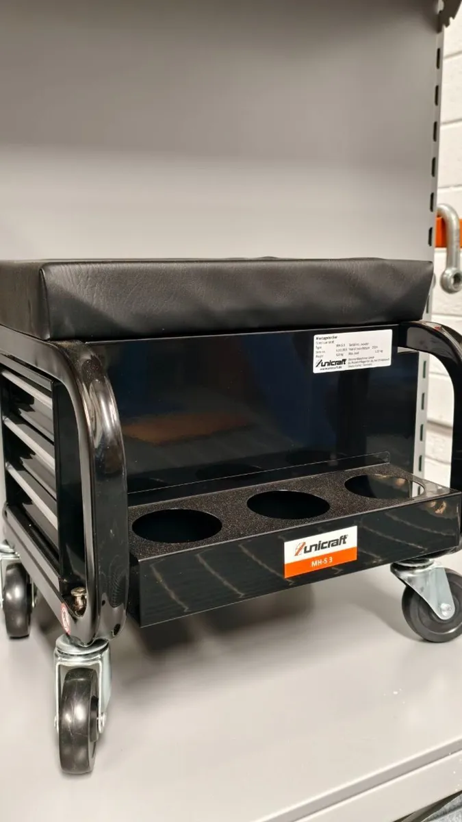 Mounting stool MH-S 3 - Image 1