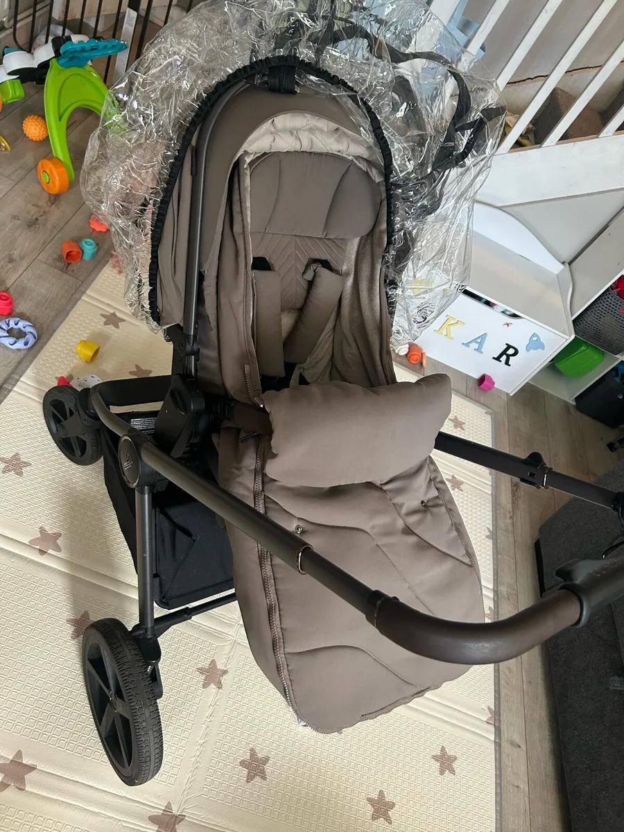 2in1 travel system - Image 2