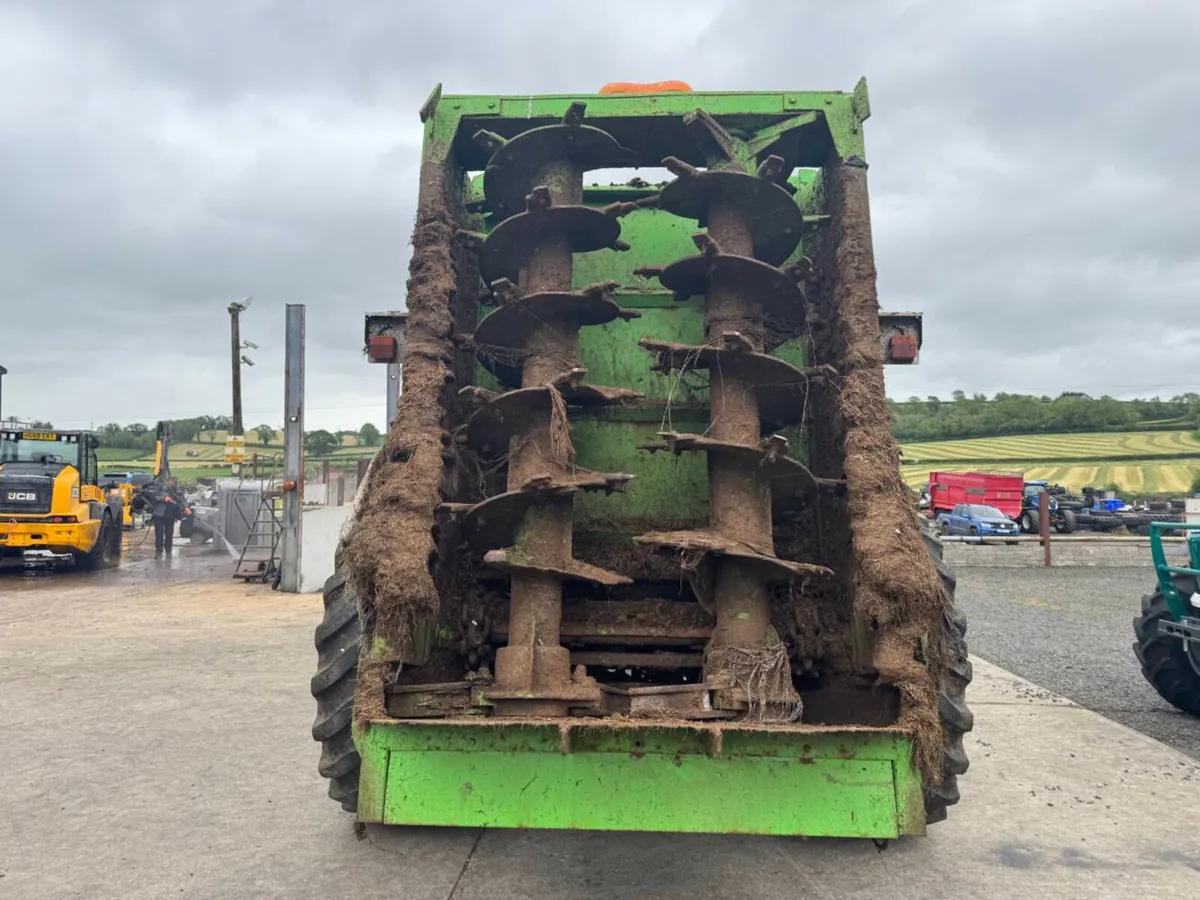 Joskin Tornado m20V Muck Spreader - Image 3