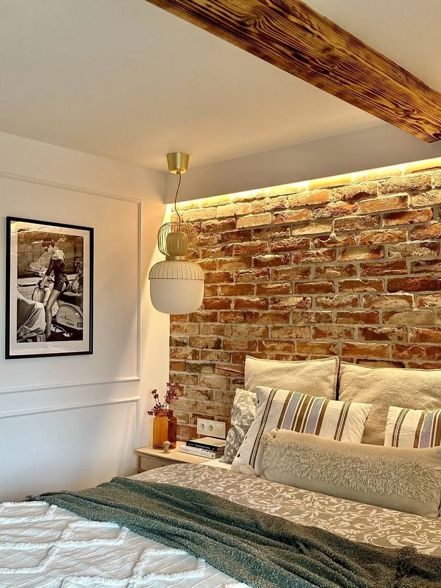 XVIII Century Reclaimed Brick Slips - Image 2