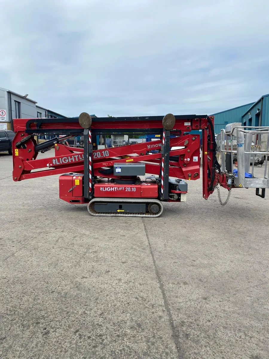2013 HINOWA 20:10 20M HYBRID TRACKED SPIDER LIFT - Image 1
