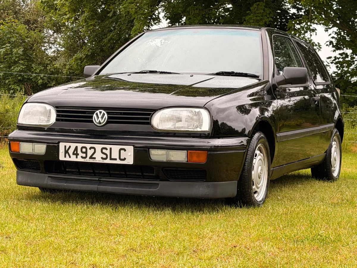 Vary clean golf van - Image 1