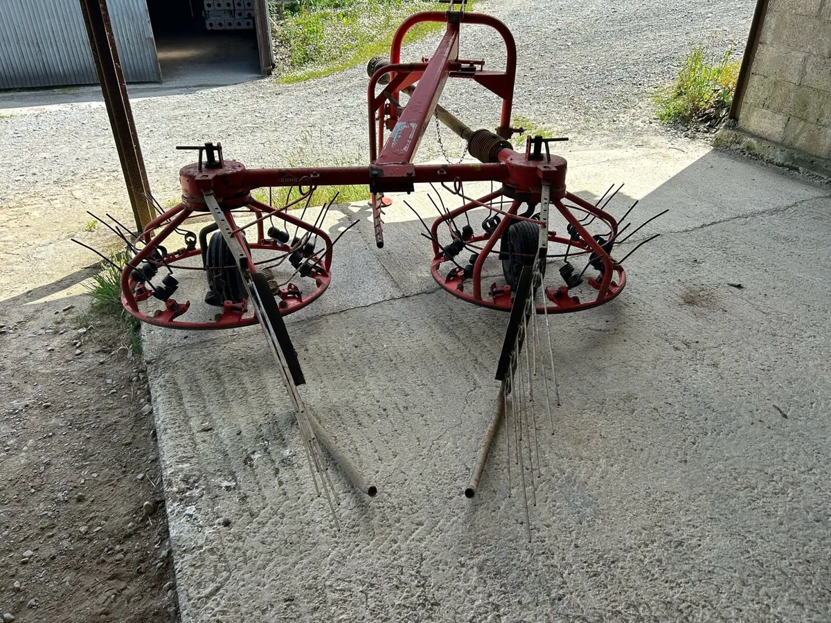 Kuhn Hay-Bob 300 L - Image 1