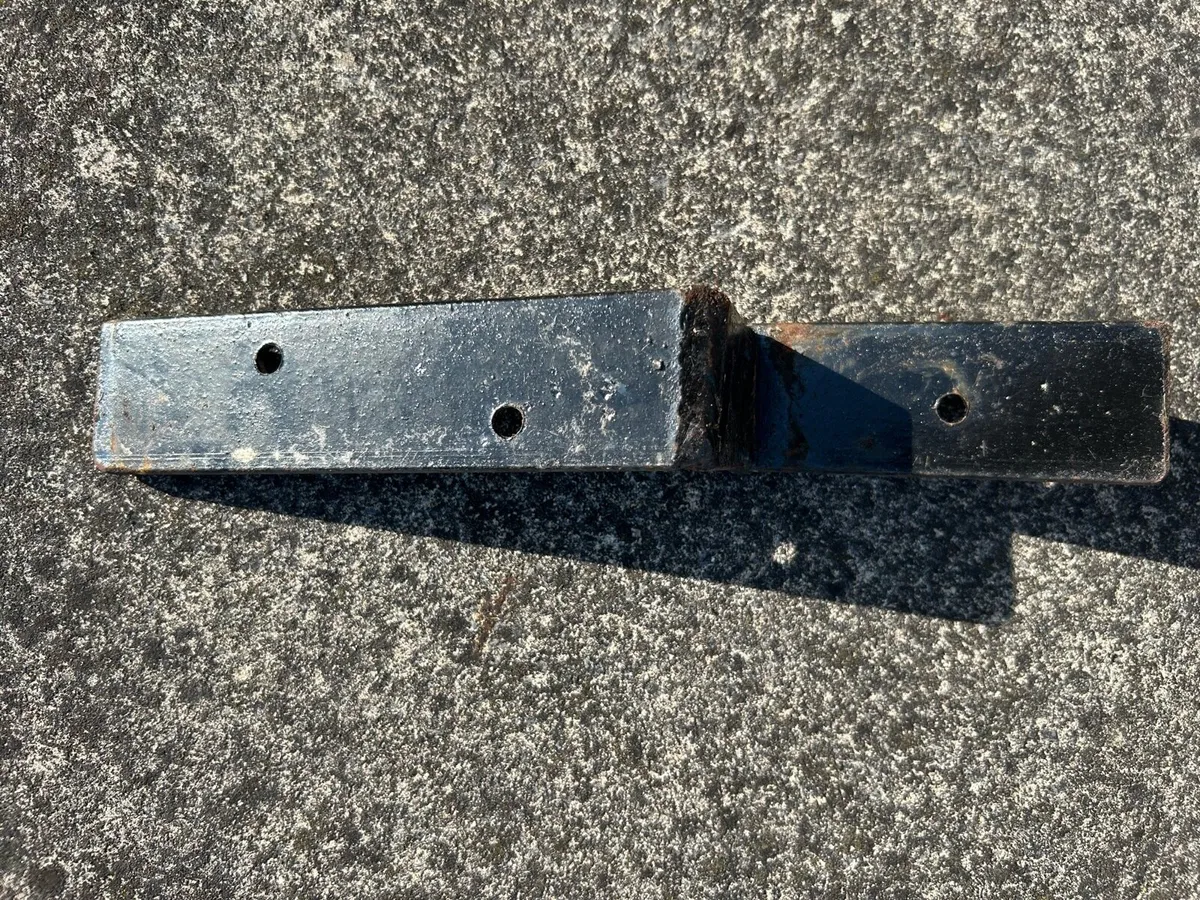 Steel angle brackets - Image 3