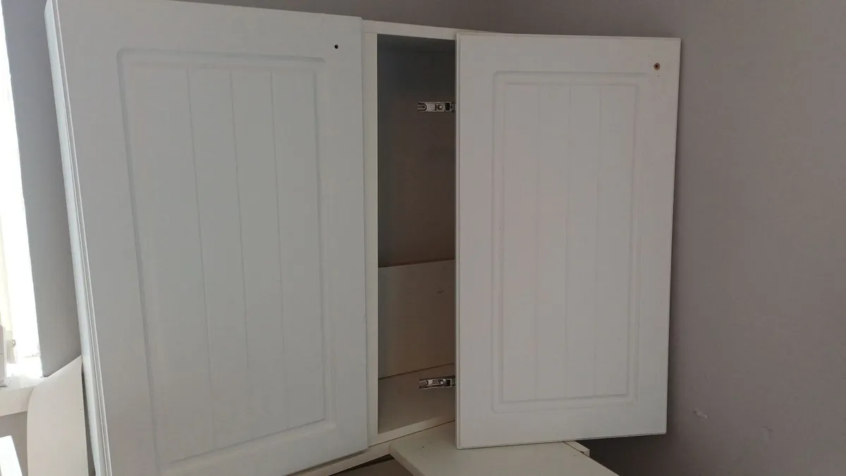 Kitchen units - Image 2