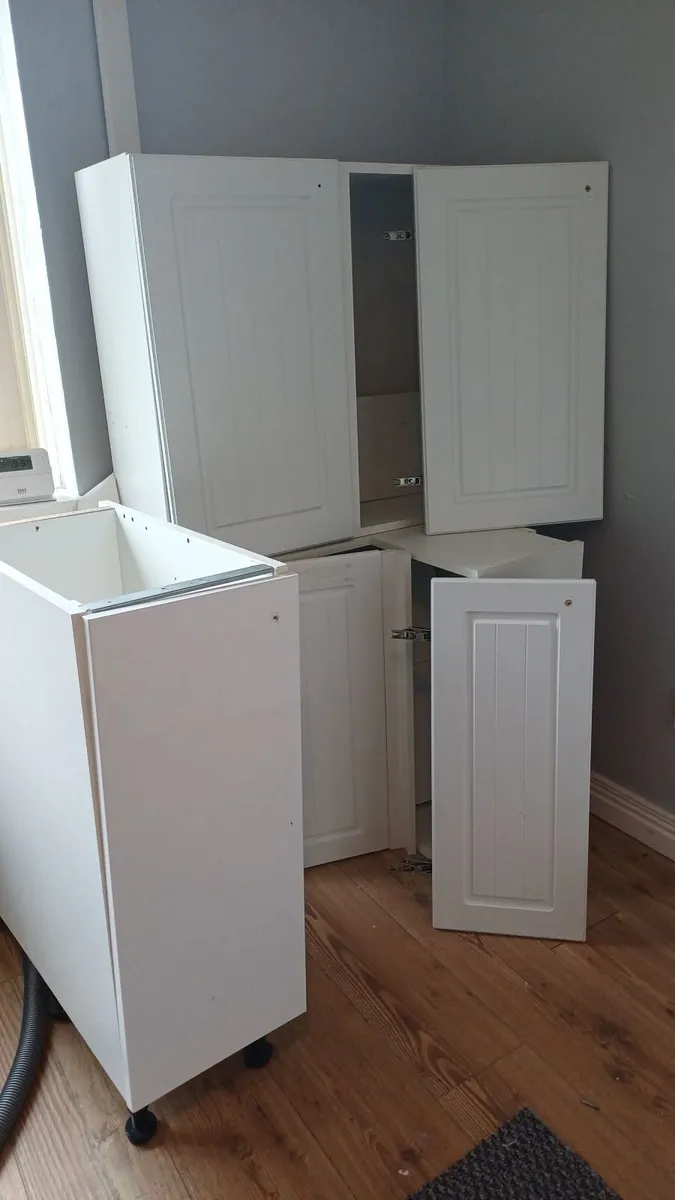 Kitchen units - Image 3