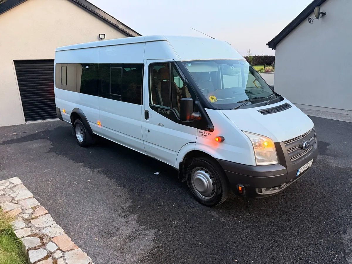 Ford Transit 16 Seater Minibus 2012 - Image 2