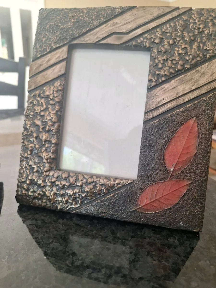 Genesis Photo Frame and Candle Holder - Image 3