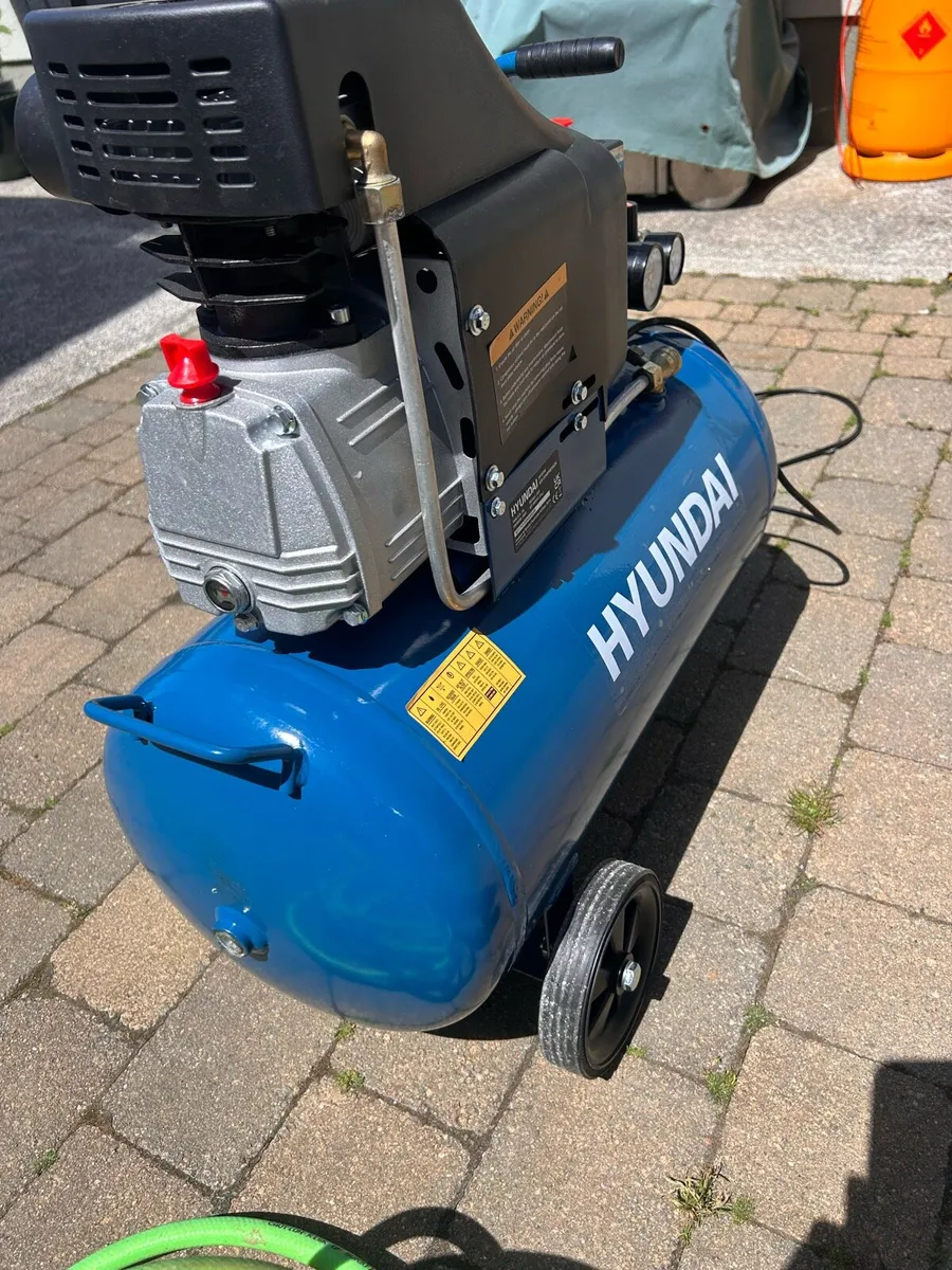 Hyundai 50l air compressor - Image 2
