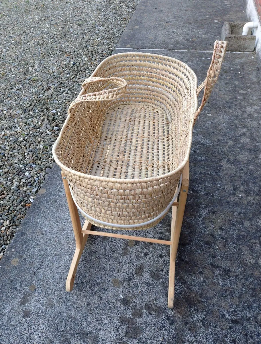 MOSES BASKET FOR BABY (USED). - Image 2