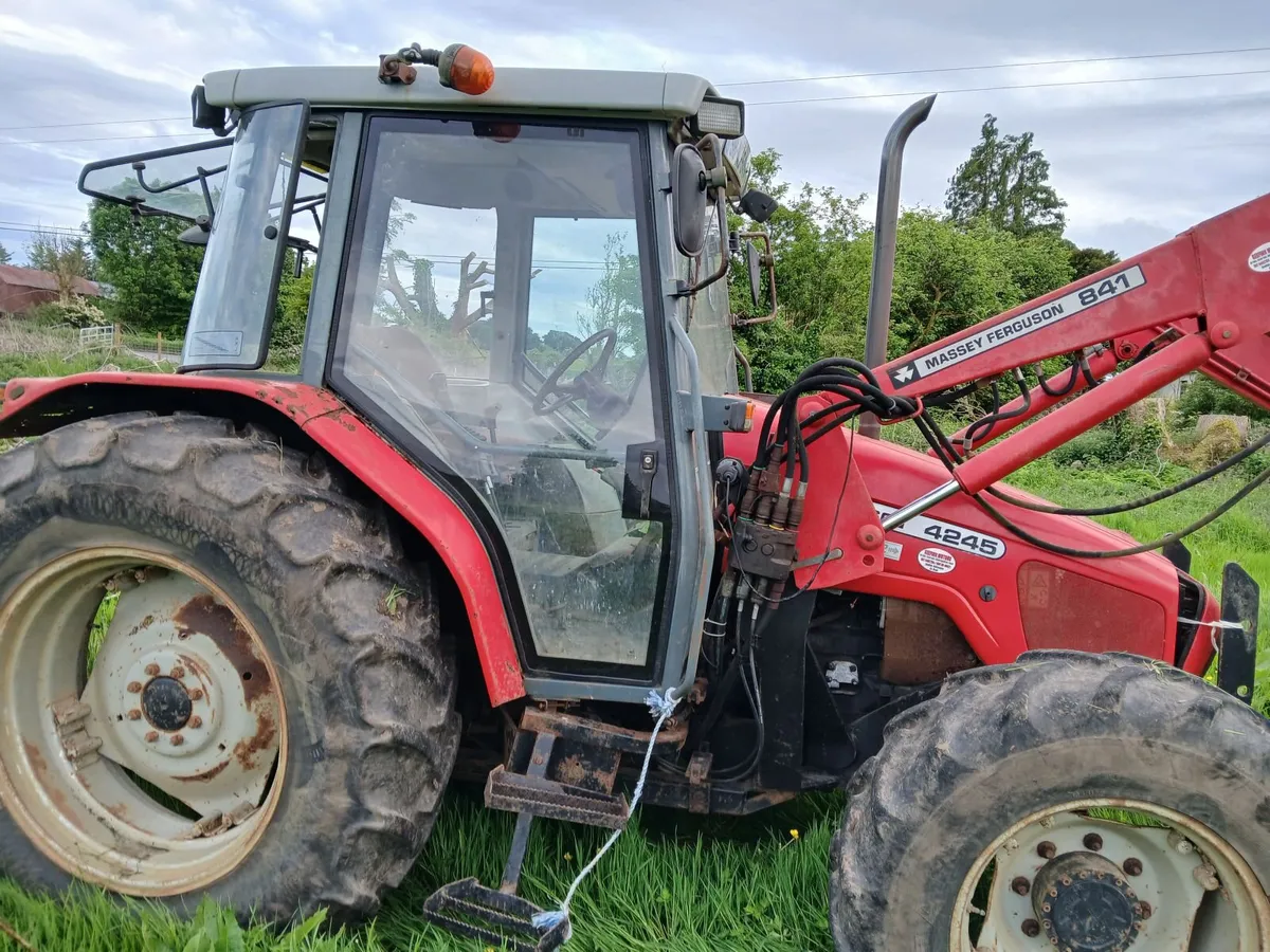 Farmyard Machinery Sale incl tractors - Image 1
