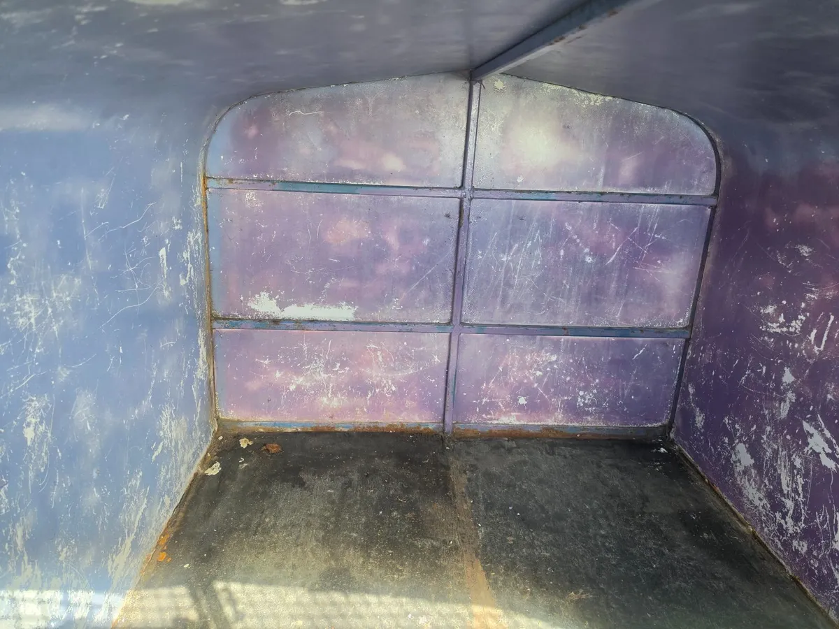 Single Axle Greyhound Trailer - Image 2