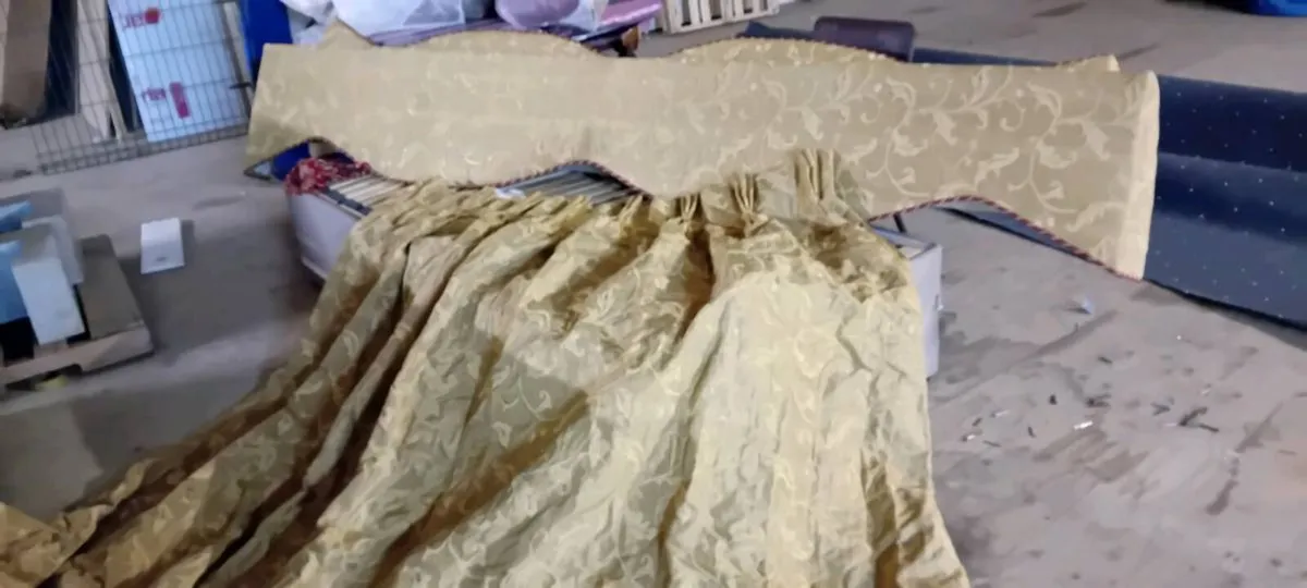 Two Sets Of Luxury Curtains And Pelmets - Image 3