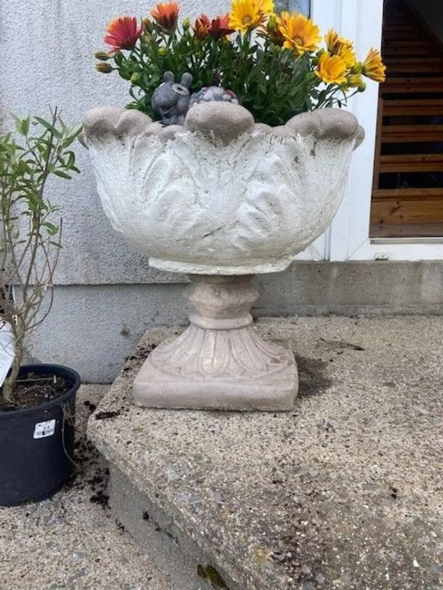 Flower Pots - Image 2