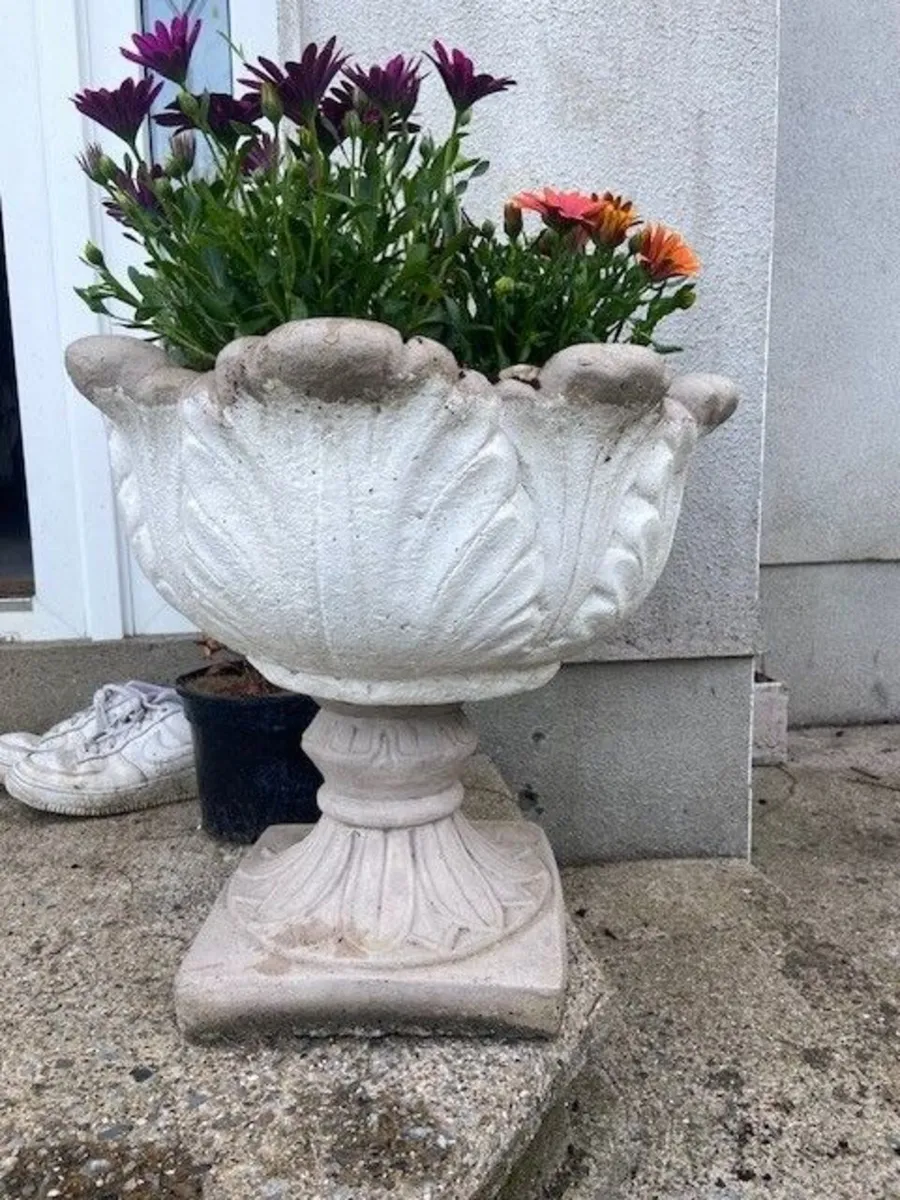 Flower Pots - Image 1