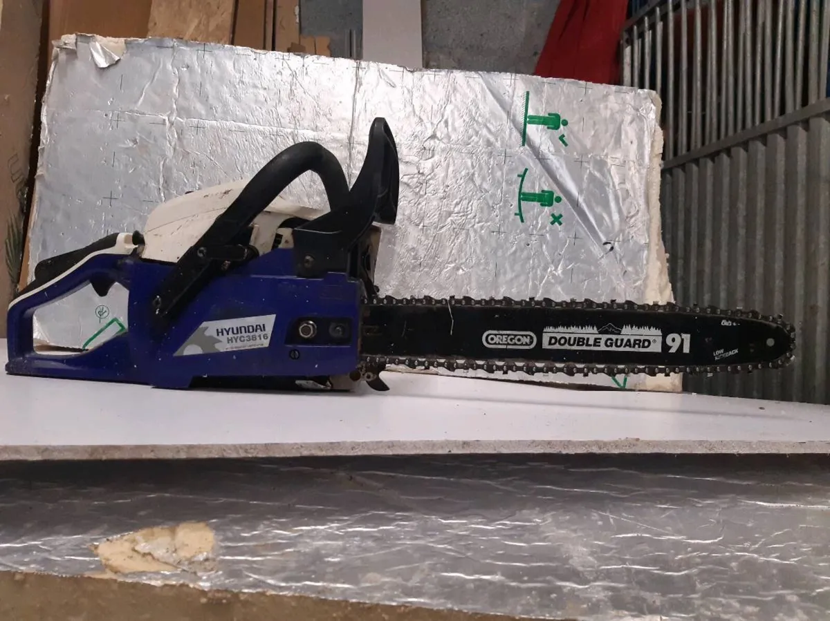 Hyundai chainsaw 16"